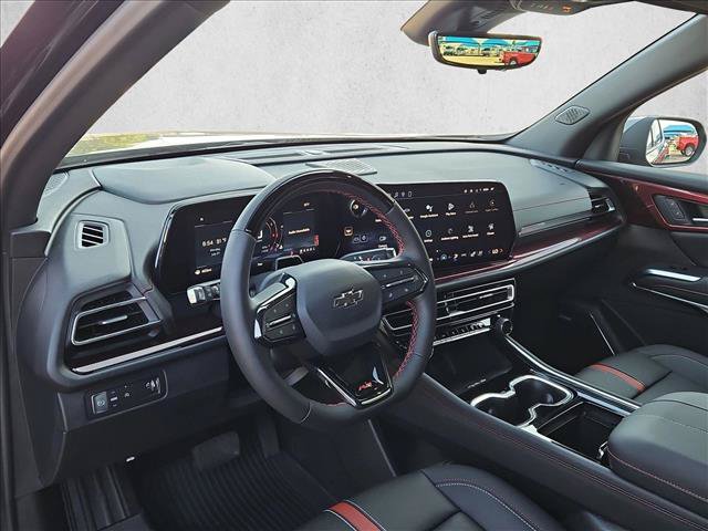 New 2026 Chevrolet Traverse RS w/ LPO, Floor Liner Package FWD image 3