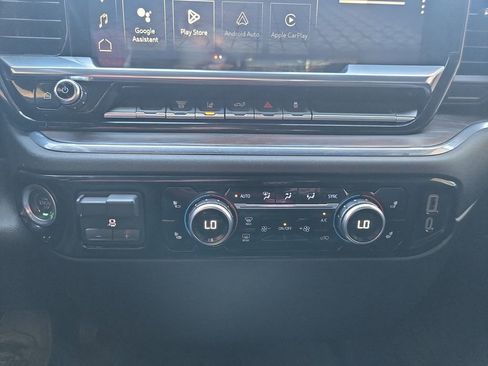 Used 2024 GMC Sierra 3500 SLT image 27