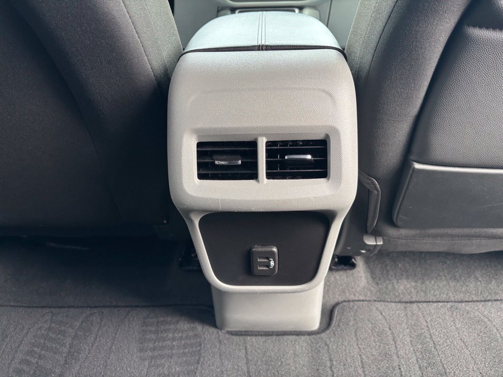Used 2024 GMC Terrain SLE w/ Driver Convenience Package AWD/4WD image 30