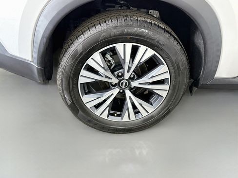 Used 2022 Nissan Rogue SV AWD/4WD image 33