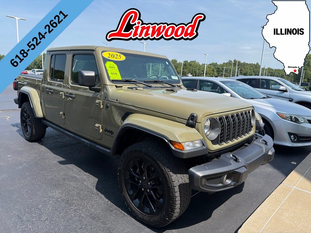 Used 2025 Jeep Gladiator Sport AWD/4WD image 7