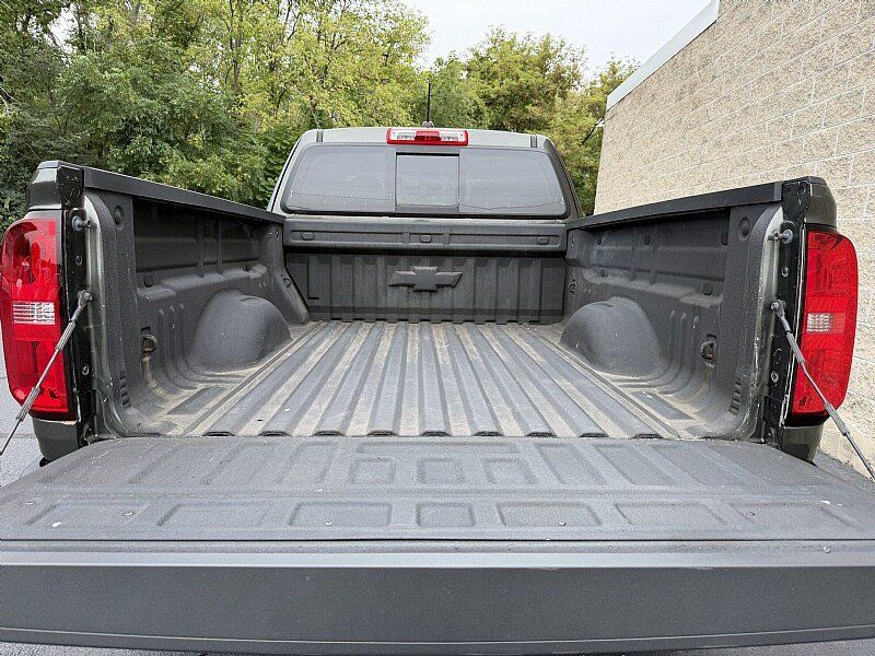 Used 2018 Chevrolet Colorado LT w/ LT Convenience Package AWD/4WD image 24