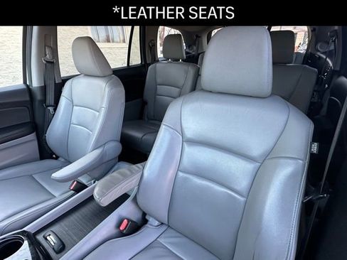 Used 2022 Honda Pilot Touring image 2