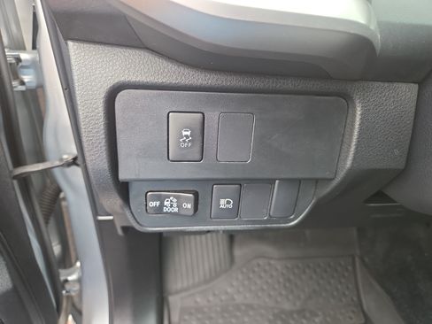 Certified 2023 Toyota Tacoma SR5 AWD/4WD image 30