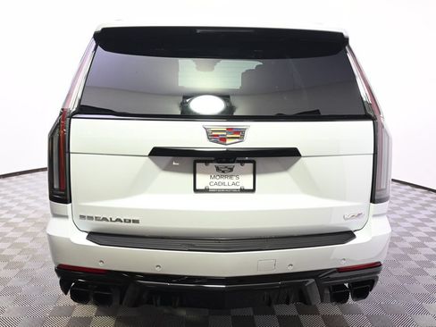 New 2026 Cadillac Escalade V w/ LPO, Floor Liner Package AWD/4WD image 5