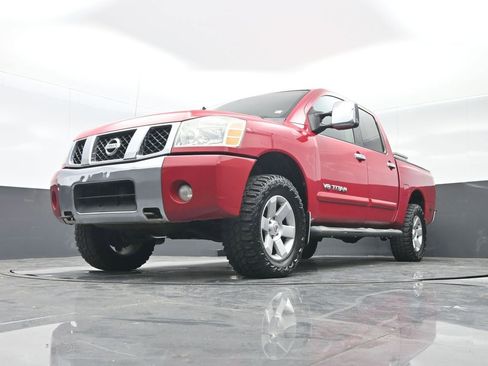 Used 2005 Nissan Titan LE w/ (U01) Nissan Navigation Pkg image 25