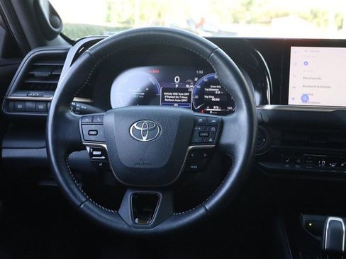 Used 2024 Toyota Crown image 23