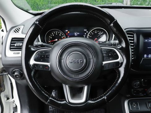 Used 2021 Jeep Compass Latitude w/ Convenience Group image 19