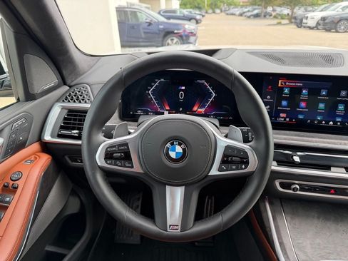 Used 2026 BMW X7 xDrive40i w/ Dynamic Handling Package AWD/4WD image 22