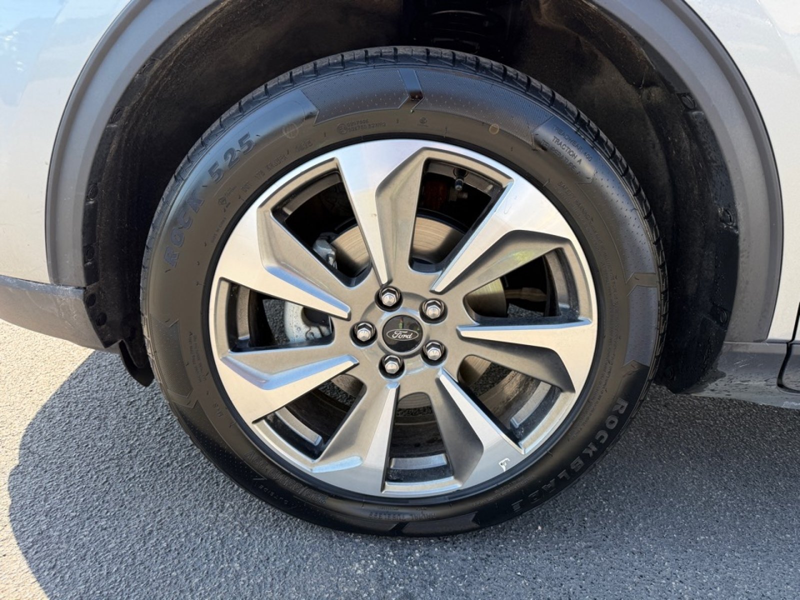 Used 2024 Ford Escape Platinum AWD/4WD image 38