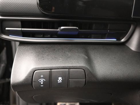 Certified 2025 Hyundai Elantra N Line image 19