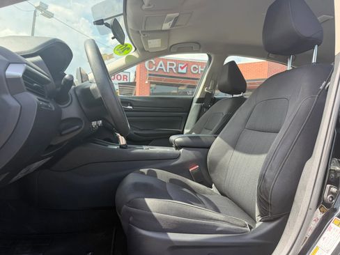 Used 2020 Nissan Altima 2.5 S FWD image 9