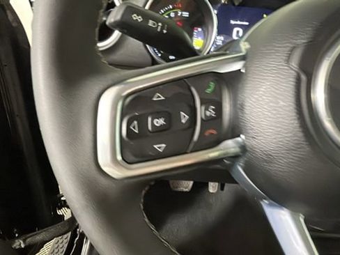 Used 2023 Jeep Wrangler Unlimited Sahara w/ Cold Weather Group AWD/4WD image 15