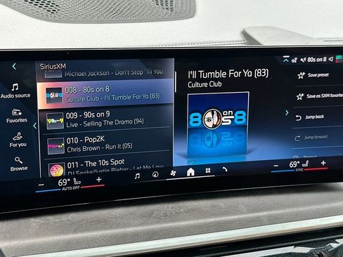 Used 2024 BMW X5 xDrive50e w/ Parking Assistance Package image 21