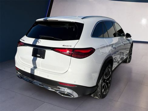 Certified 2025 Mercedes-Benz GLC 350e 4MATIC image 4