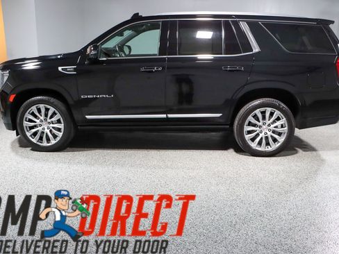 Used 2023 GMC Yukon Denali w/ LPO, Floor Liner Package AWD/4WD image 10