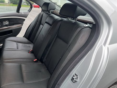 Used 2007 BMW 750i image 28