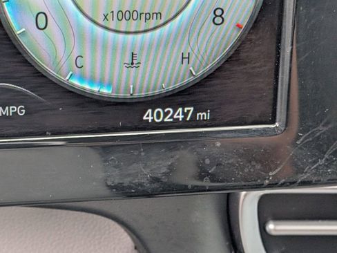 Used 2022 Hyundai Elantra SEL w/ Convenience + Premium Package image 19