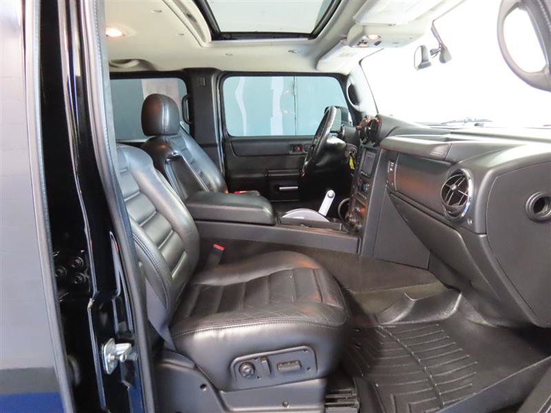 Used 2005 HUMMER H2 w/ Preferred Equipment Group AWD/4WD image 38