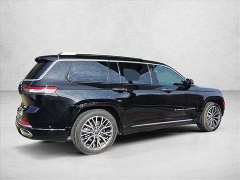 Used 2021 Jeep Grand Cherokee L Summit image 4