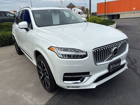 Certified 2023 Volvo XC90 B6 Plus w/ Protection Package Premier AWD/4WD image 4