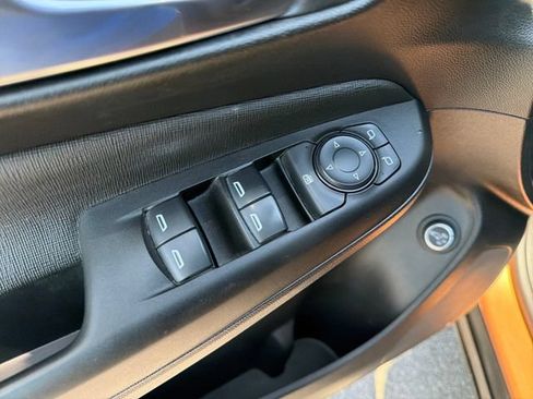 Used 2025 Buick Envista Preferred w/ Convenience II Package FWD image 17