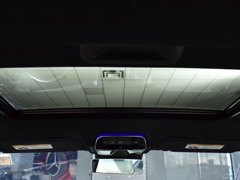 Certified 2025 Mercedes-Benz C 300 4MATIC Sedan image 28