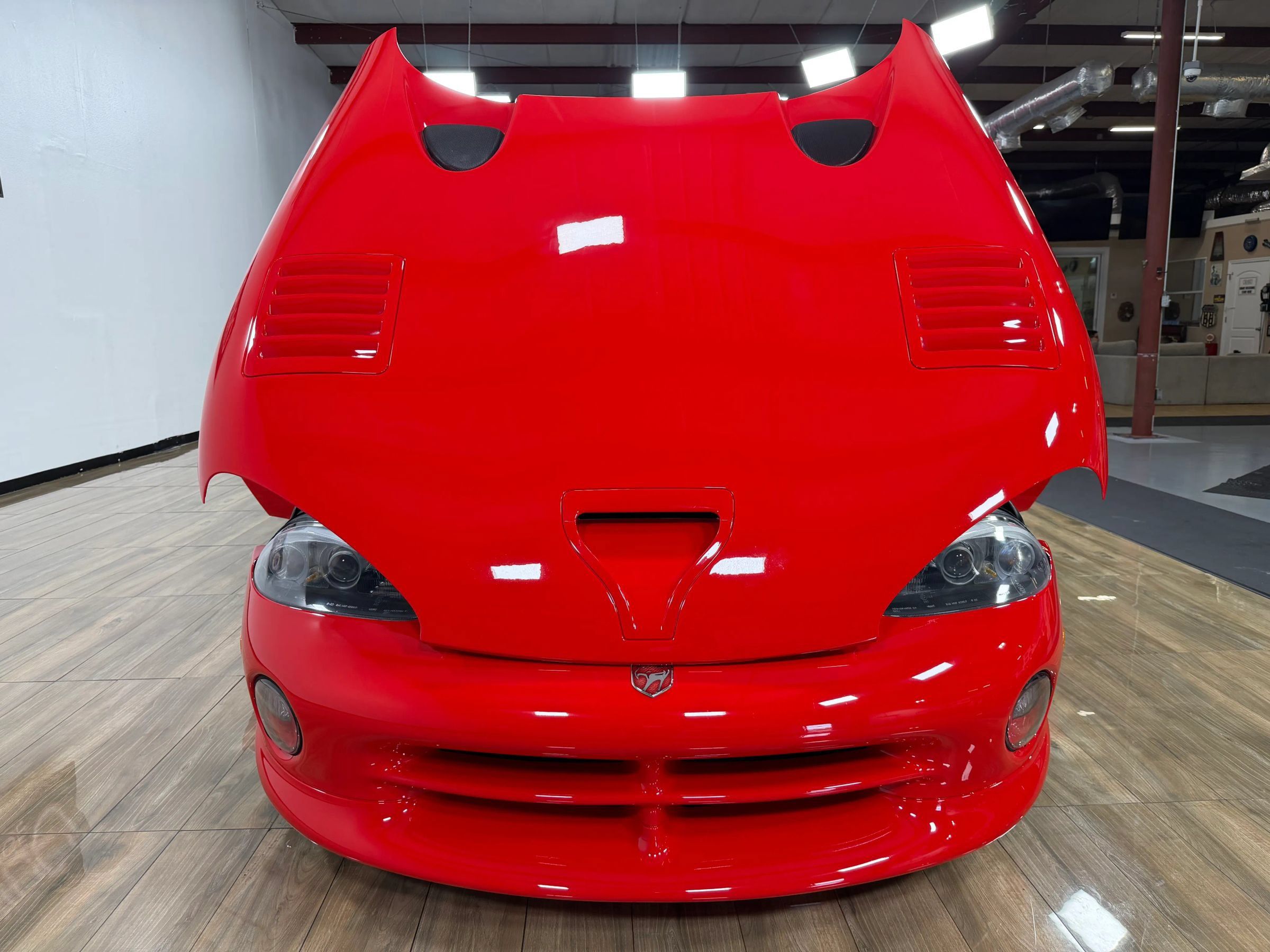 Used 1997 Dodge Viper GTS RWD image 2