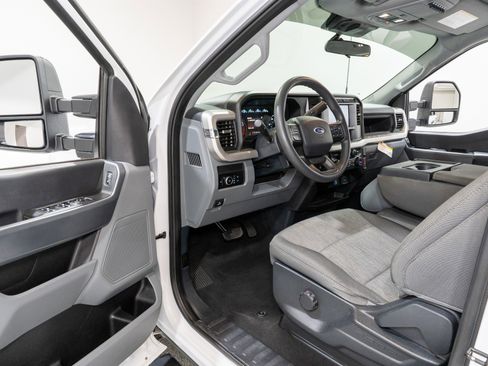 Used 2023 Ford F250 XL w/ STX Appearance Package image 13