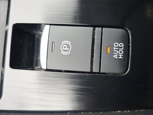 Used 2024 Nissan Rogue SV image 20