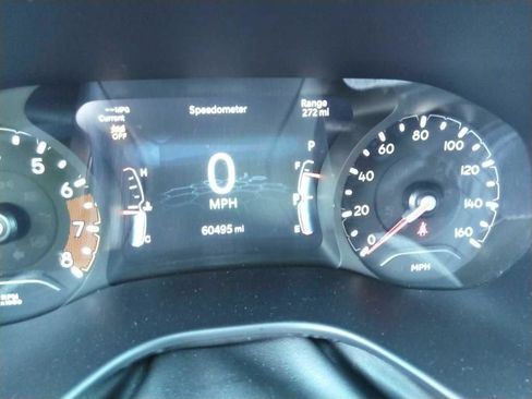 Used 2024 Jeep Compass Latitude AWD/4WD image 10