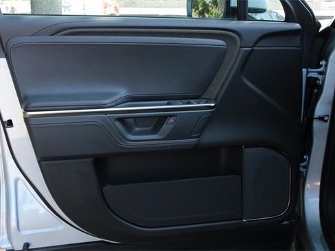 Used 2025 Rivian R1T Adventure image 12