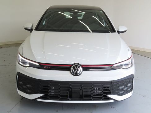 New 2026 Volkswagen GTI SE FWD image 9
