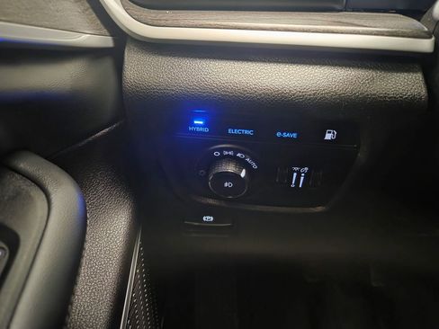 Used 2024 Jeep Grand Cherokee Limited 4xe image 23