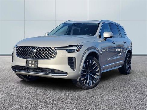 Certified 2025 Volvo XC90 B5 Plus image 1