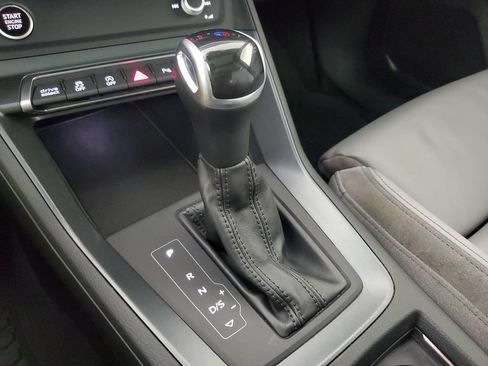Used 2021 Audi Q3 2.0T Premium w/ Convenience Package AWD/4WD image 32