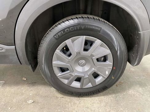 Used 2025 Nissan Kicks S image 8