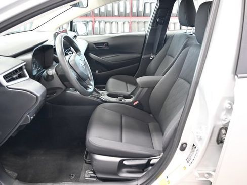 Used 2023 Toyota Corolla LE FWD image 10