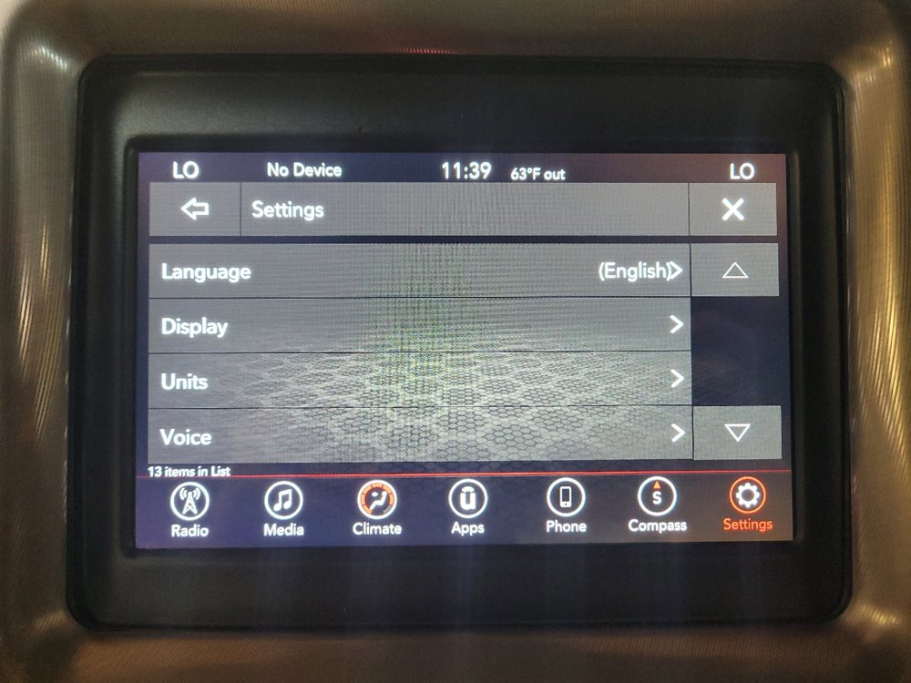 Used 2022 Dodge Challenger SXT RWD image 25
