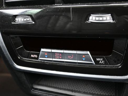 Used 2023 BMW X7 xDrive40i image 40