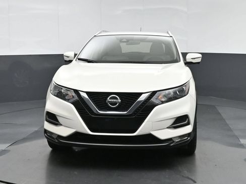 Used 2022 Nissan Rogue Sport SV w/ Technology Package AWD/4WD image 2