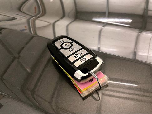 Used 2021 Ford F150 Lariat w/ Equipment Group 501A Mid AWD/4WD image 9