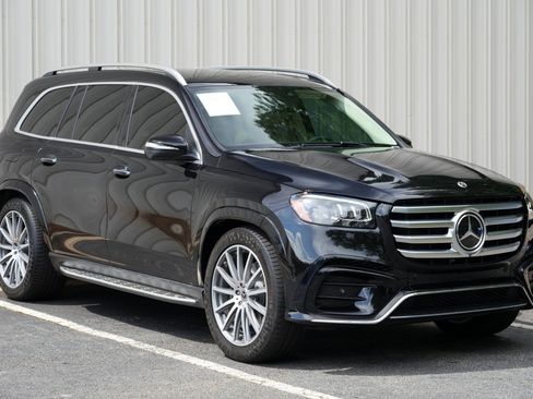 Used 2024 Mercedes-Benz GLS 580 4MATIC image 58