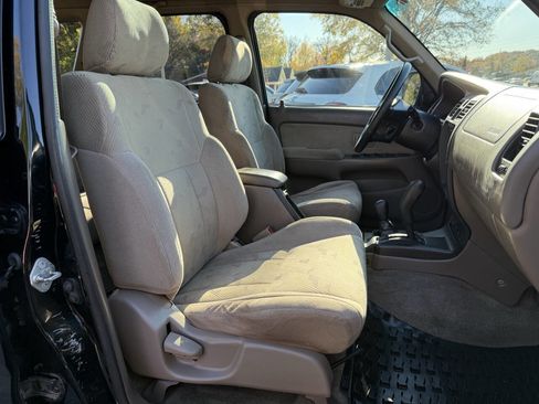 Used 2002 Toyota 4Runner SR5 image 13