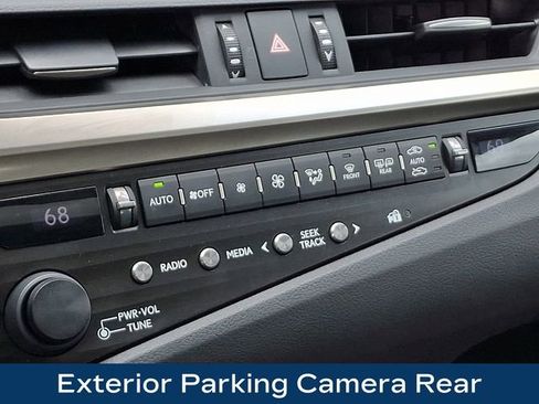 Used 2020 Lexus ES 350 w/ Premium Package FWD image 13
