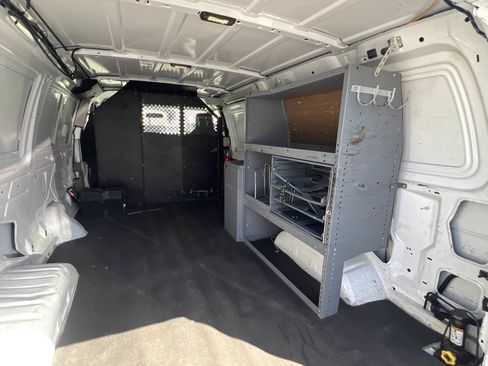 Used 2013 Ford E-150 and Econoline 150 RWD image 13