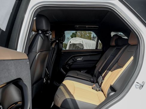 New 2025 Land Rover Range Rover Sport Dynamic SE image 15