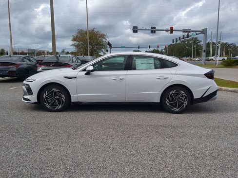 New 2026 Hyundai Sonata SEL image 3
