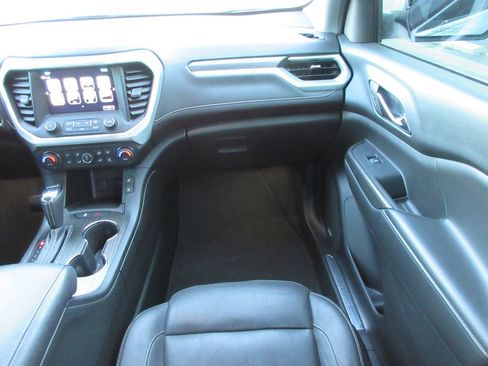 Certified 2017 GMC Acadia SLT image 18