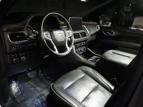Used 2021 Chevrolet Tahoe Premier w/ Premium Package AWD/4WD image 24